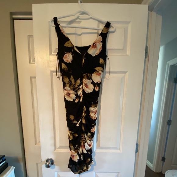 Knee-length dress - Picture 2 of 2